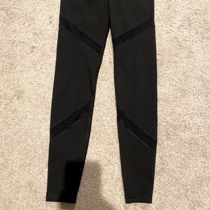 Black old navy active legging size small